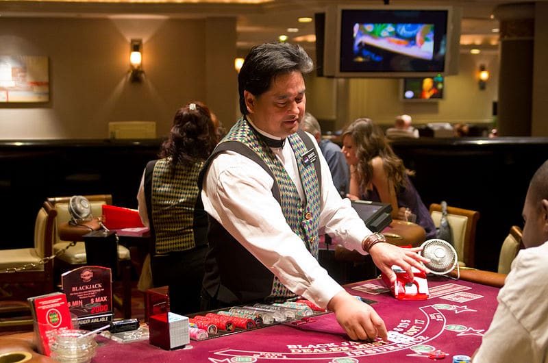 casino dealer etiquette