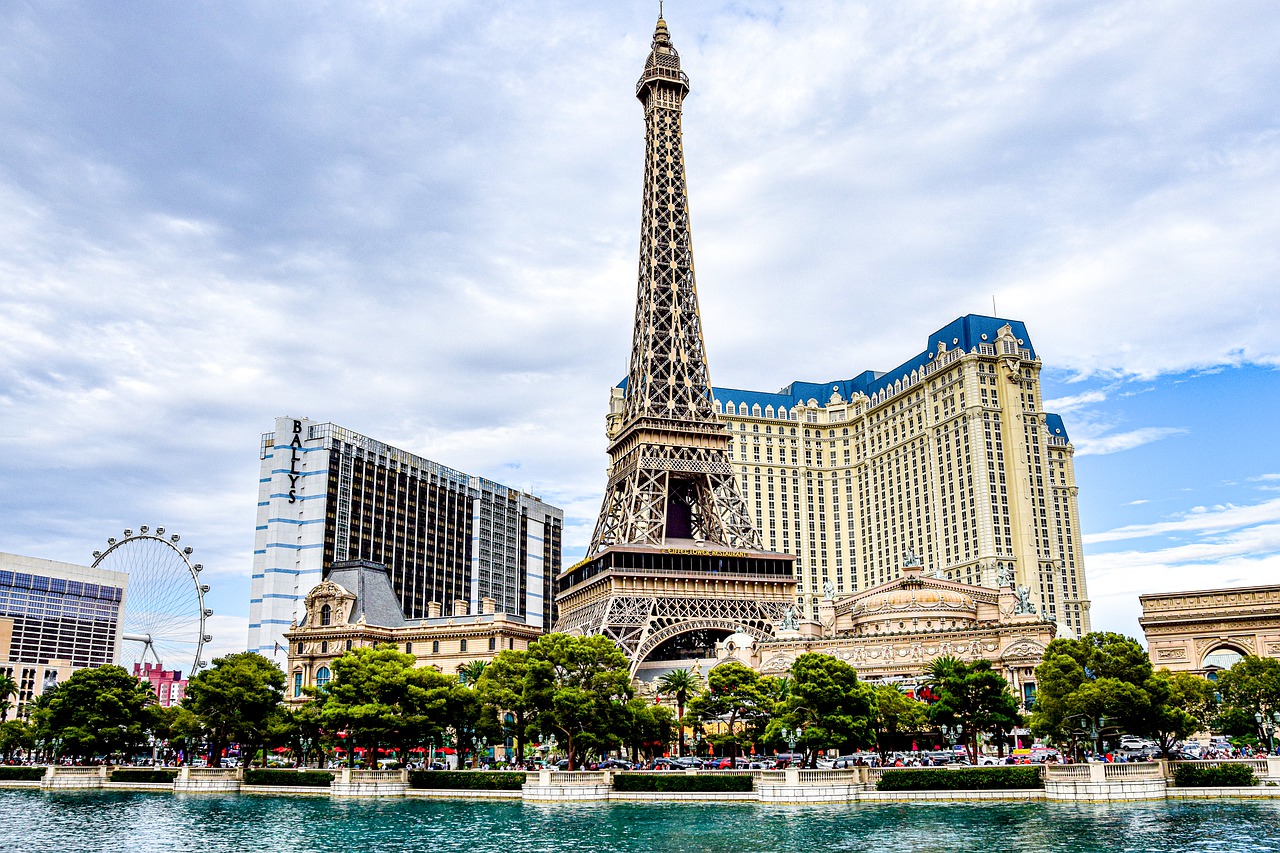 Las Vegas Eiffel Tower in Las Vegas Strip - Tours and Activities